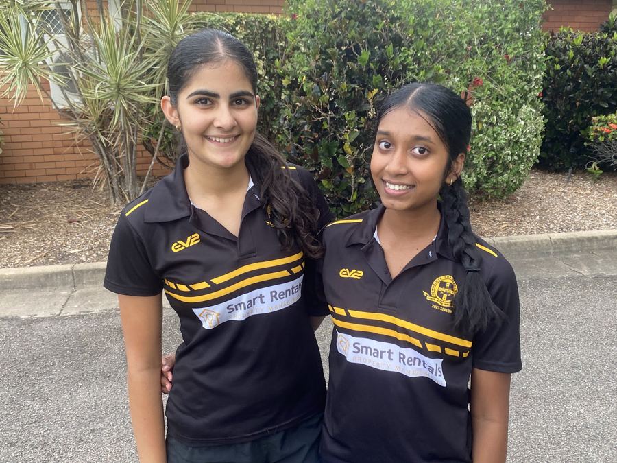 Townsville Grammar School players in Smart Rentals sponsored club polos